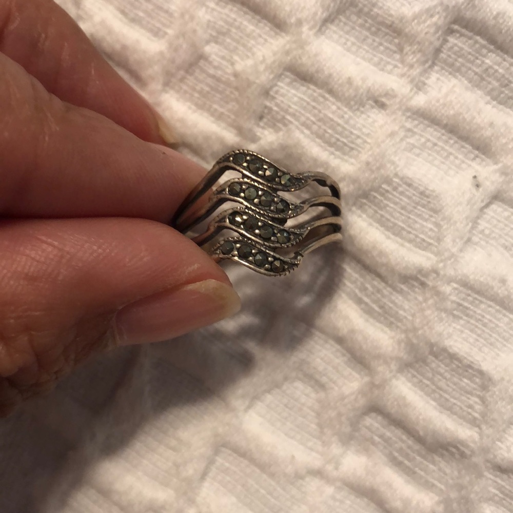 Silver ring - Picture 4 of 6